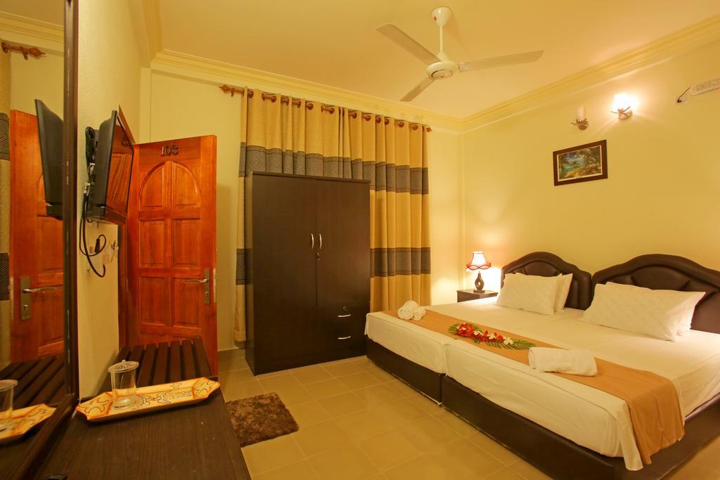 Hanifaru Transit Inn Dharavandhoo Room photo